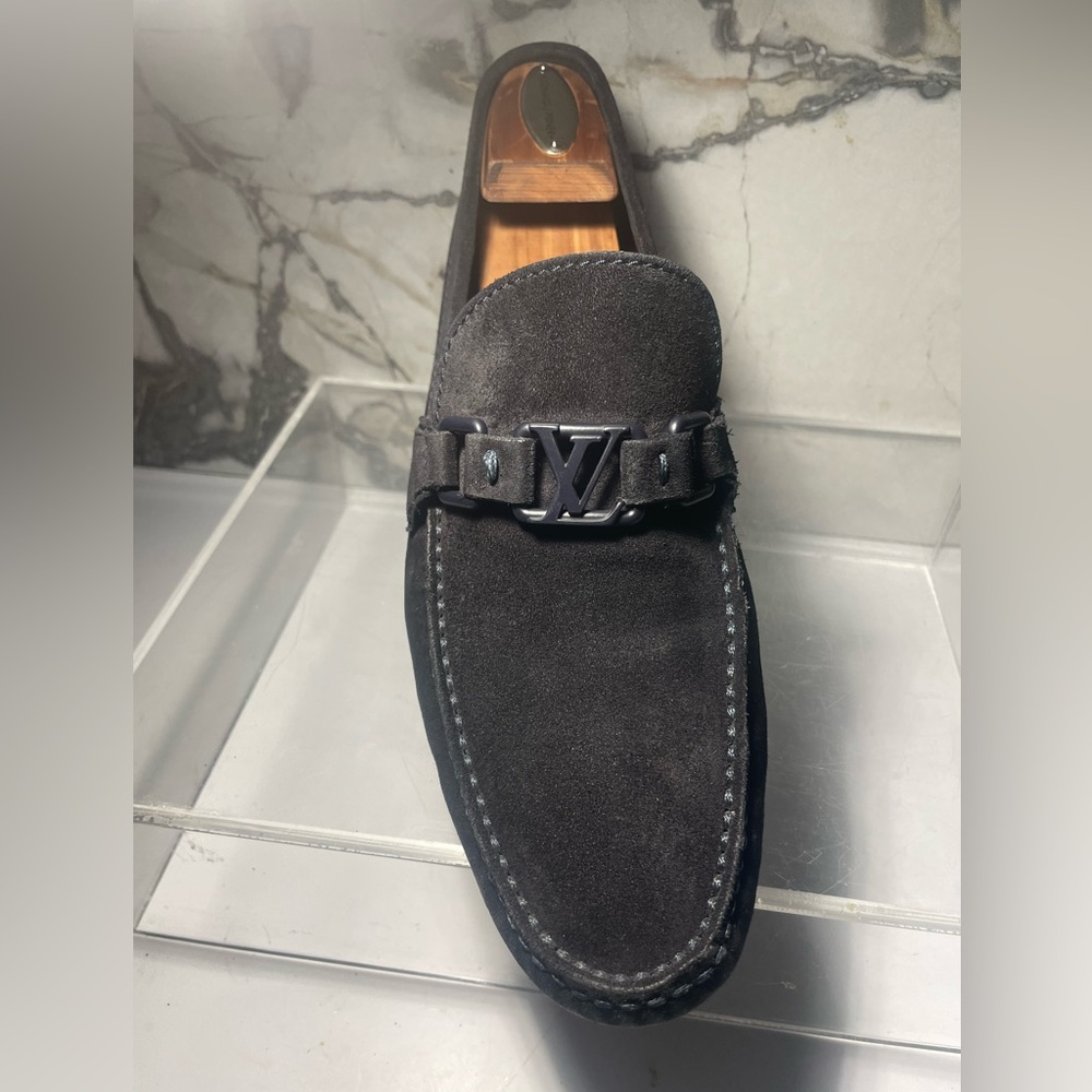 Louis Viutton hockenheim navy Bl sz usa 8.5 - Picture 7 of 16